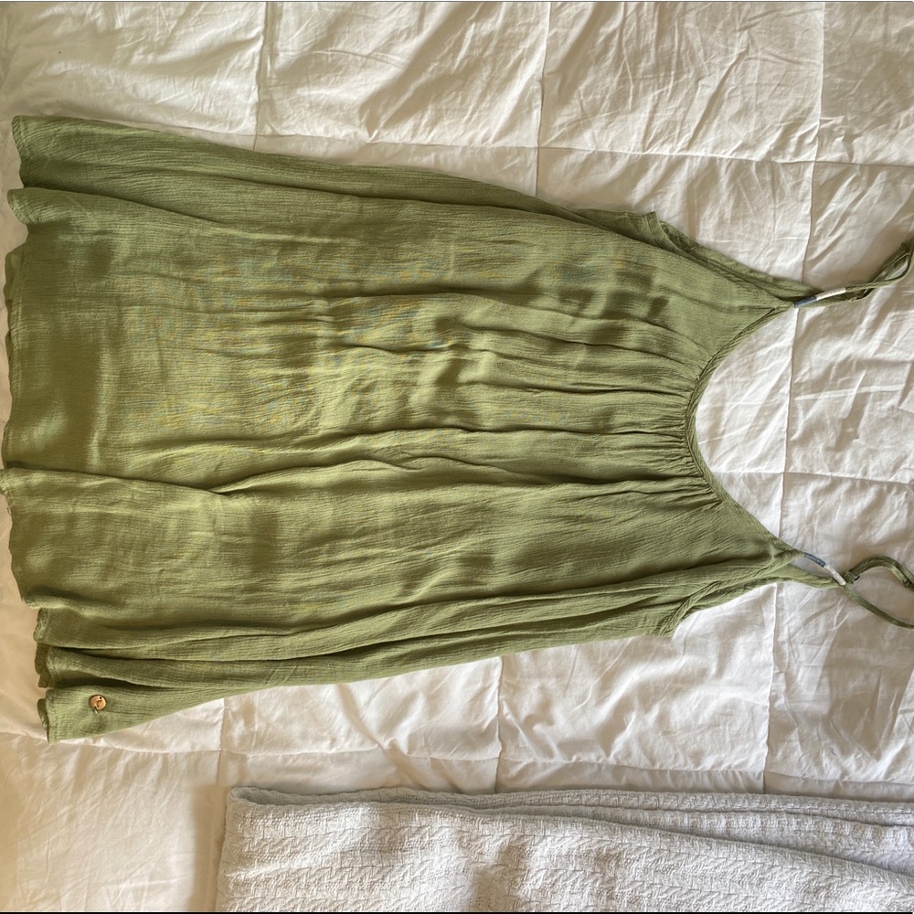 sage green shift dress from roxy